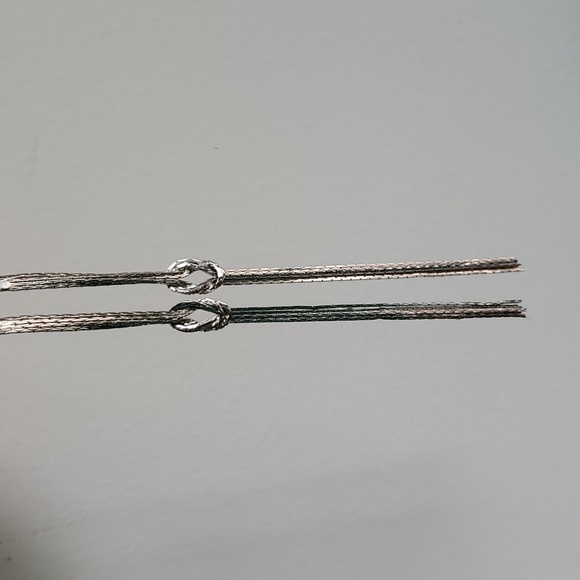 Silver chain infinity knot earrings - Picture 4 of 4